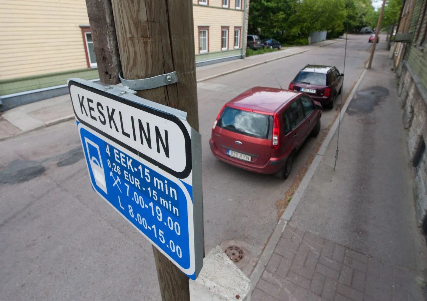 Tasulise parkimise liiklusmärgid