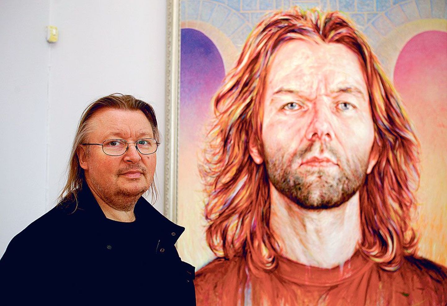Ilmar Kruusamäe selgitas oma teoste näitusel, et «Walles aijas (kunstnik Priit Pajose portree)» on väljapaneku värskeim maal.