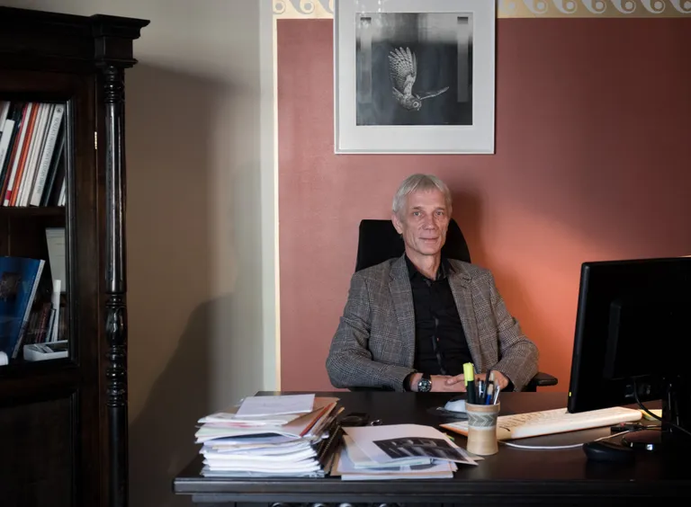 Rein Oja oma kabinetis. Foto: LIIS TREIMANN/POSTIMEES