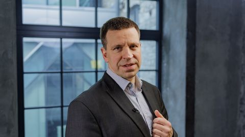 SÜDAMLIKUD KLÕPSUD ⟩ Poliitik Jüri Ratas vanavanemate päeval: ärgem unustagem neid, kes ootavad meie kõnet või külaskäiku