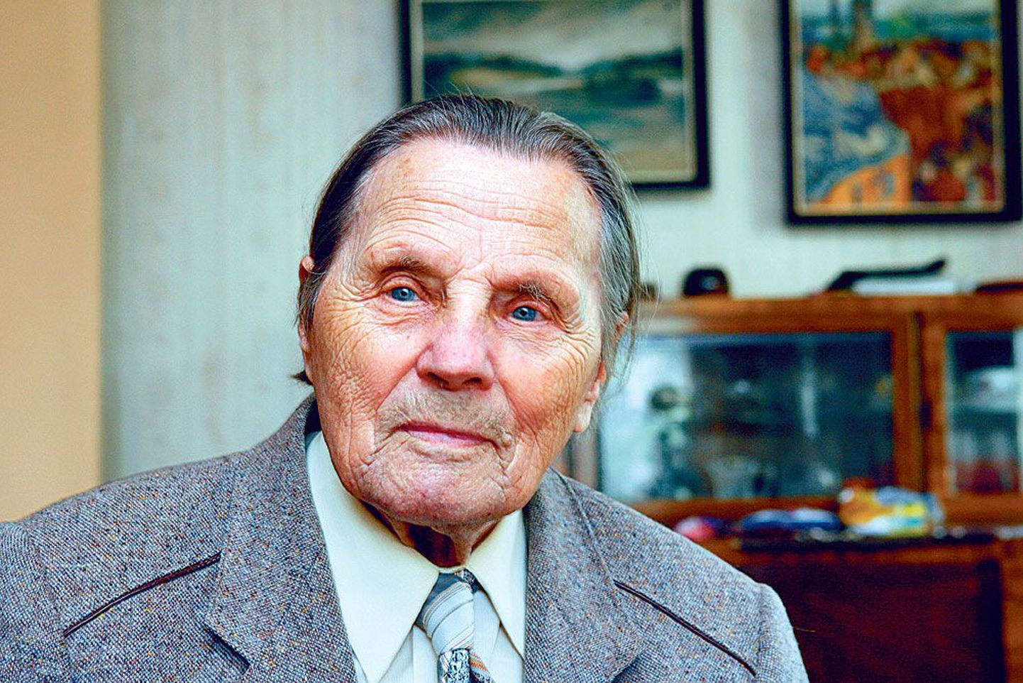 Täna 100-aastaseks saav Harry Veide on Pärnumaa kuulsate meremeeste ja laevaehitajate Veidede järeltulija.