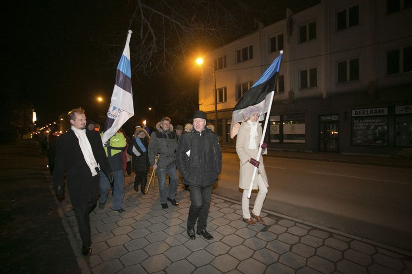 EKRE kutsus Vabadussõja alguse aastapäeval toimunud tõrvikurongkäiguga kõiki iseseisva Eesti eest seisma.