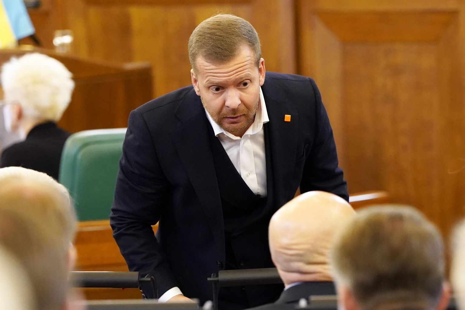 Saeimas deputāts Aleksejs Rosļikovs Saeimas sēdes laikā.