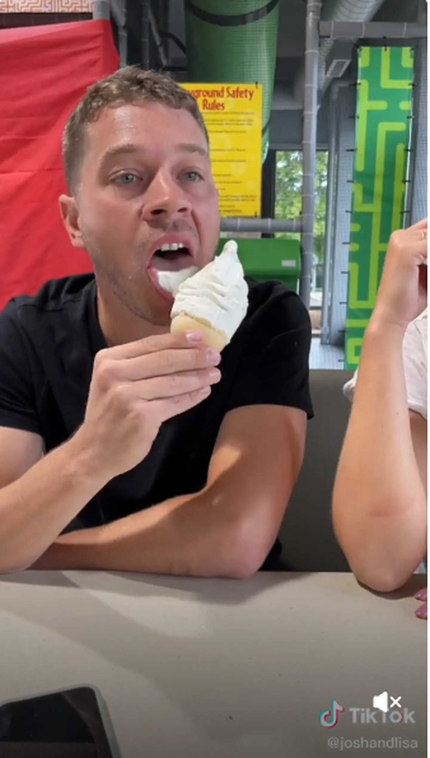 Josh vahetult enne suure uudise teadasaamist