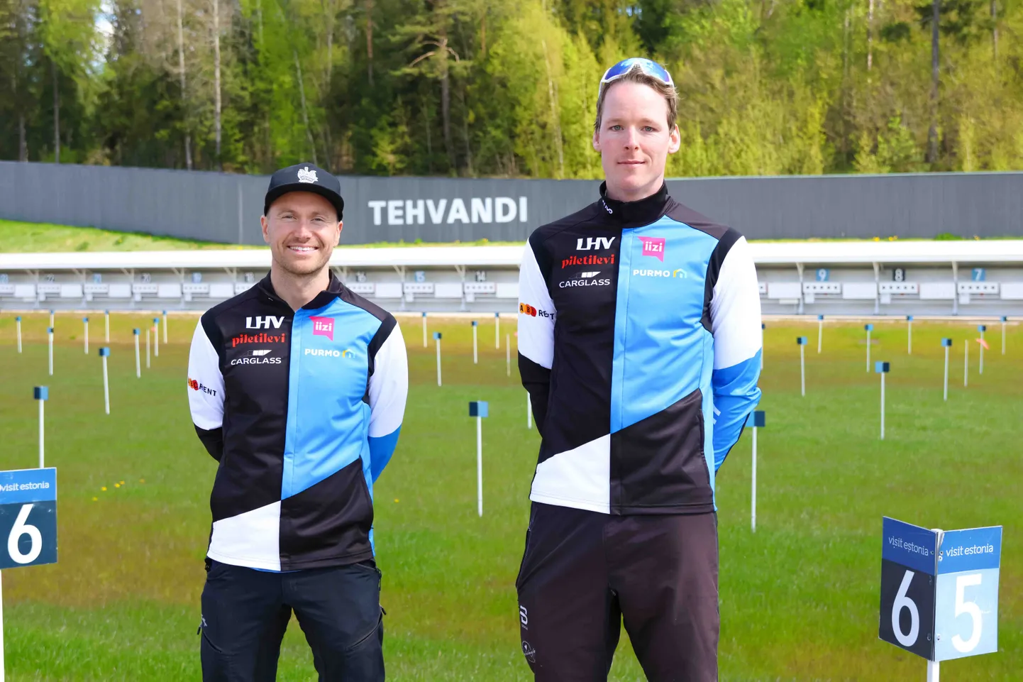 Eesti laskesuusatajate uued treenerid Håvard Gutubø Bogetveit (vasakul) ja Martin Gultvedt Winger.