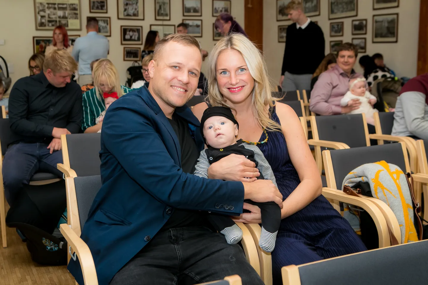UKU KOOS VANEMATEGA: Karolin Kruuse ja Virgo Talk soovisid oma pisipojale väekat nime.