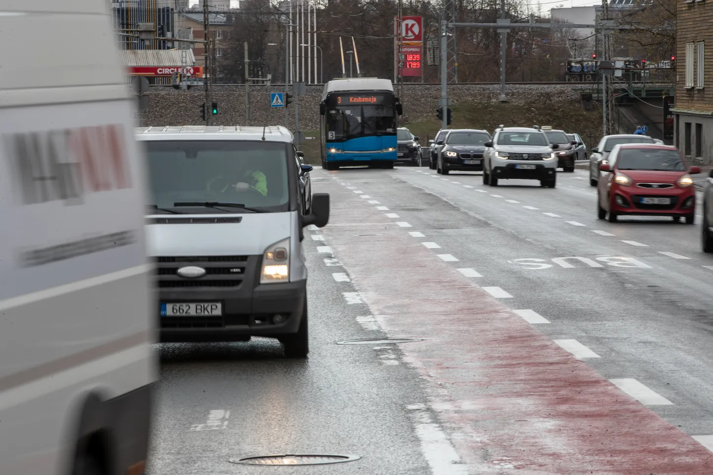 Endla tänaval alandatakse piirkiirus 40 km/h.
