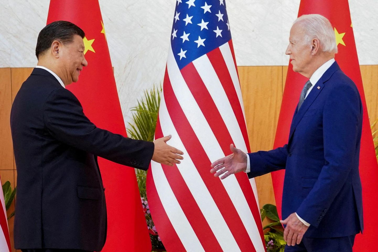 Hiina Rahvavabariigi president Xi Jinping ja Ameerika Ühendriikide president Joe Biden mullu 14. novembril G20 liidrite kohtumisel Balil. 