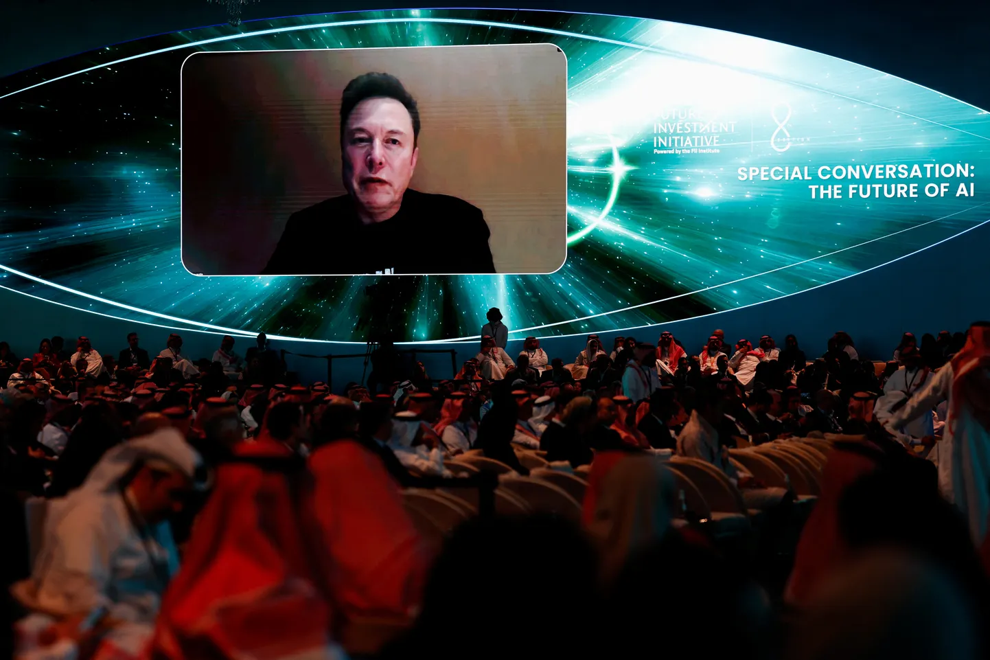 Tesla tegevjuht Elon Musk ilmus Saudi Araabias toimunud Tulevikuinvesteeringute Initsiatiivi FII (Future Investment Initiative) konverentsi ajal lavale virtuaalselt, andes osalejatele oma ettekujutuse inimkonna lähitulevikust.