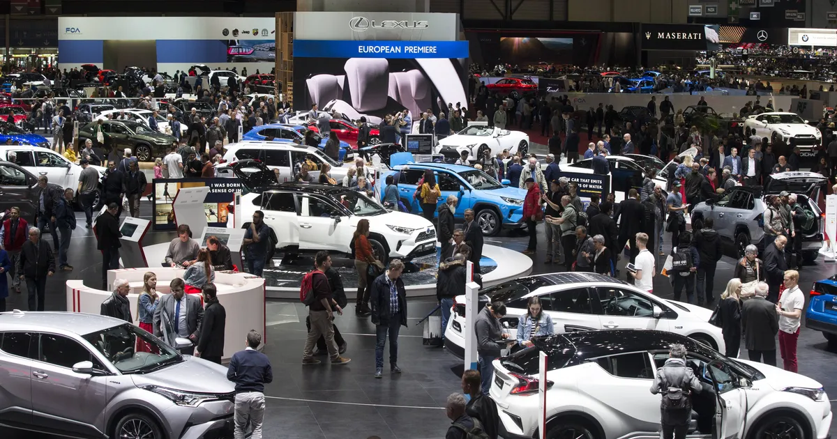 MUUTUVAD AJAD ⟩ Maailmakuulus autonäitus paneb pillid kotti