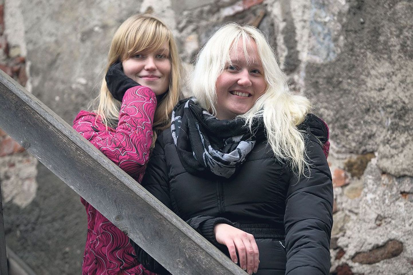 Noorteühingu NEA eestvedajad Anni Tetsmann (vasemal) ja Mari-Liis Pärn mõistavad hästi eakaaslaste ootusi.