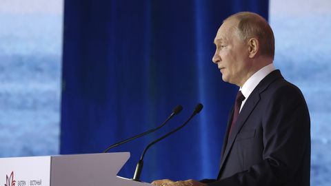 Ārvalstu karaspēku Ukrainā Krievija uzskatīs par "leģitīmu mērķi", draud Putins
