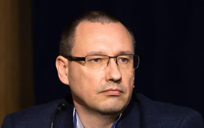 Dr Arkadi Popov