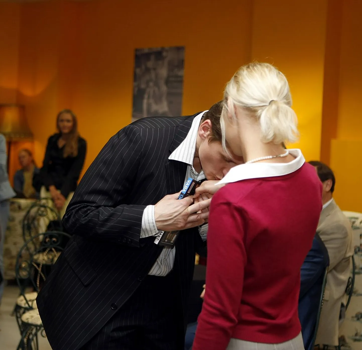 Inno ja Irja Tähismaa raamatu "Vaba ühiskonna raamat" esitlus Vabaduse Väljaku all olevas kohvikus "Väike Pariis" 27.augustil 2009