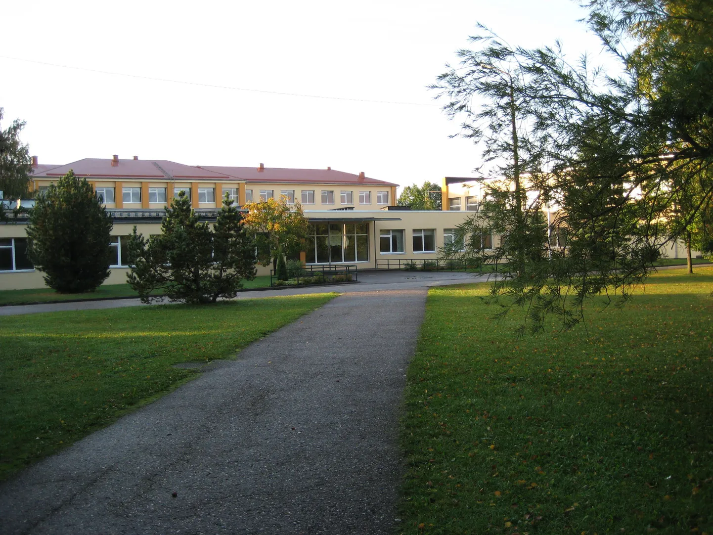 Pärnu ühisgümnaasium.