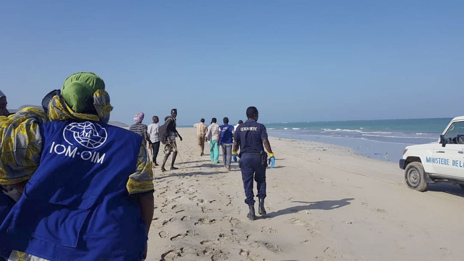 Djibouti päästetöötajad Godoria lähedal ohvreid otsimas.