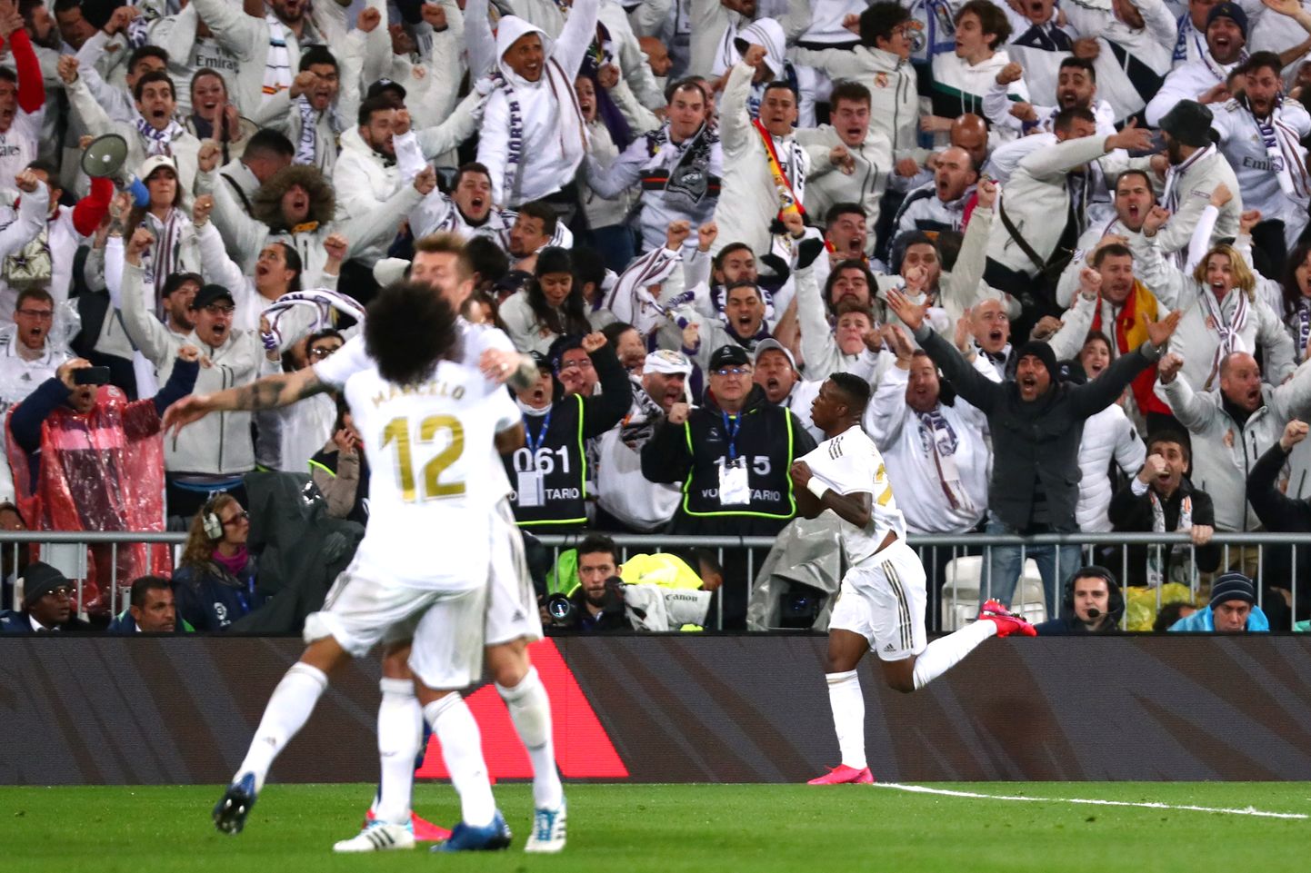 Madridi Real mängimas kodustaadionil Santiago Bernabeul.