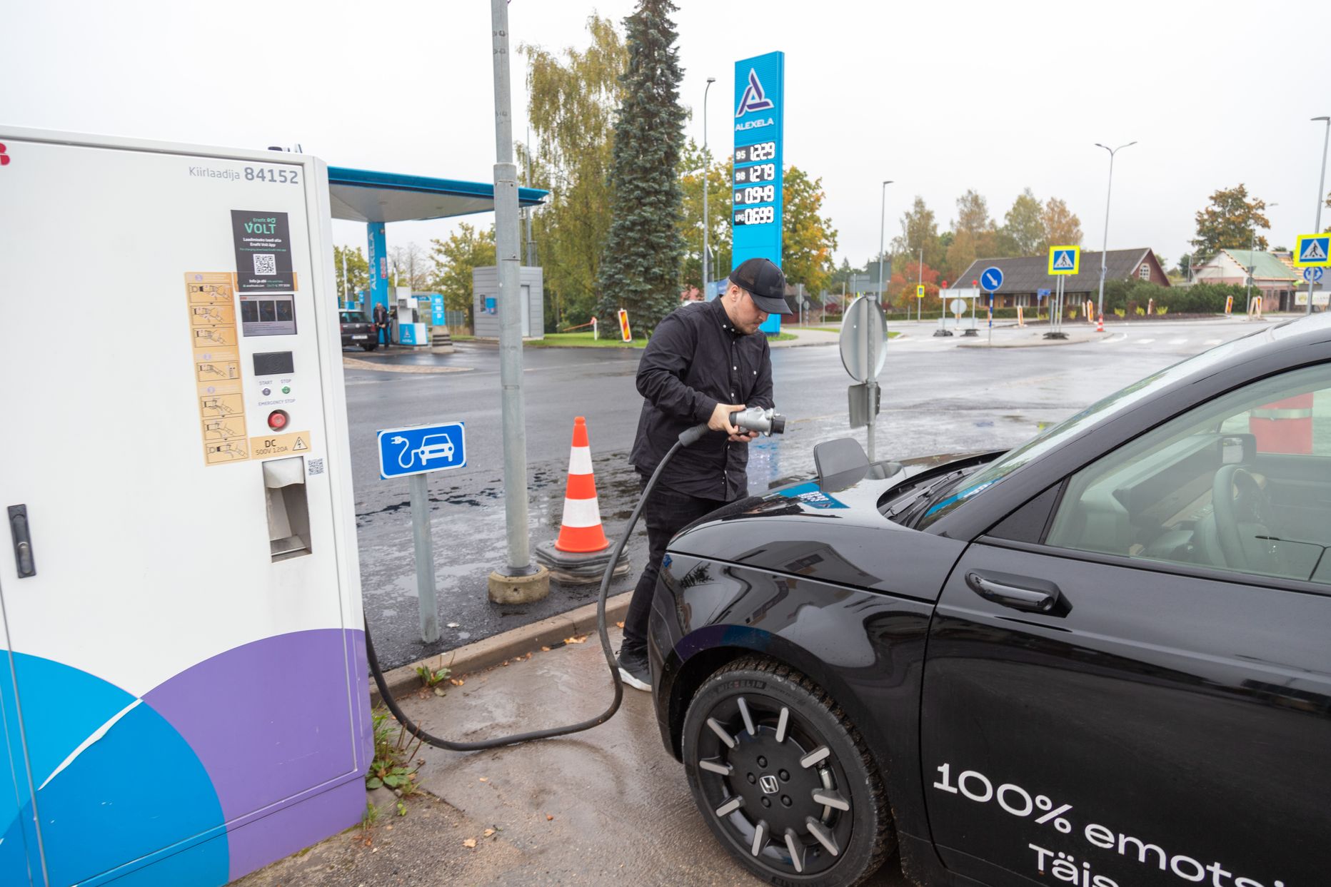 122 new charging points for electric vehicles will be built in 60 locations across Estonia.