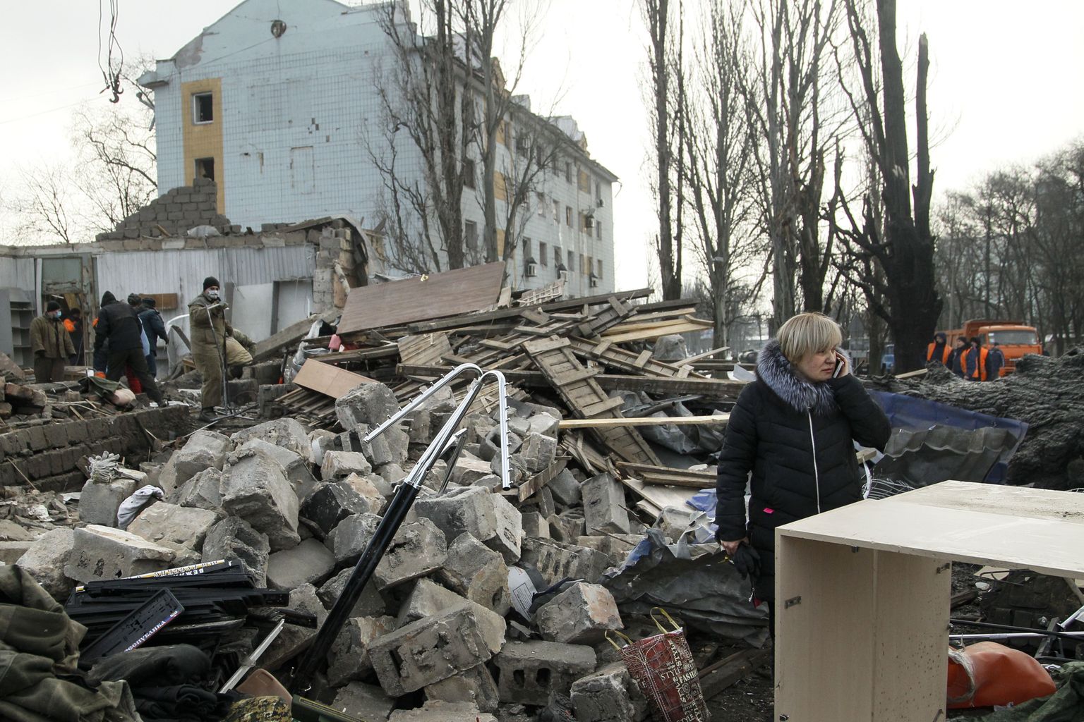 Pihtasaanud elumaja Donetskis.