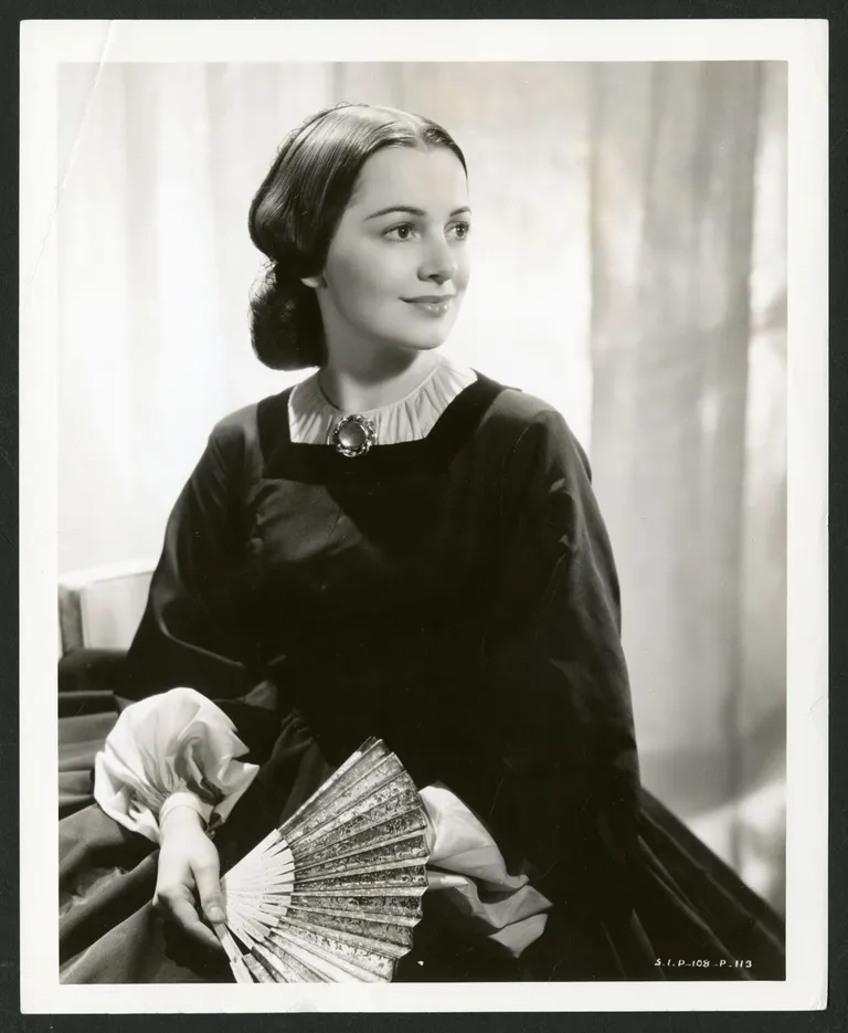 Olivia de Havilland (Melanie Hamilton)