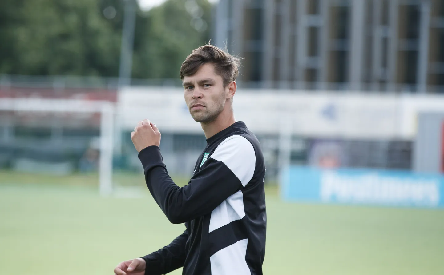 FC Flora peatreener Jürgen Henn.