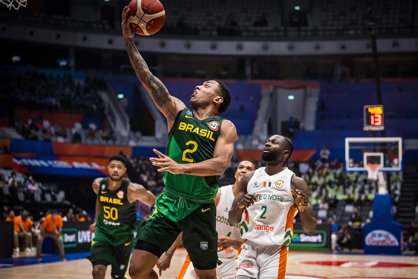 Brazīlijas basketbolists Jagu Santušs