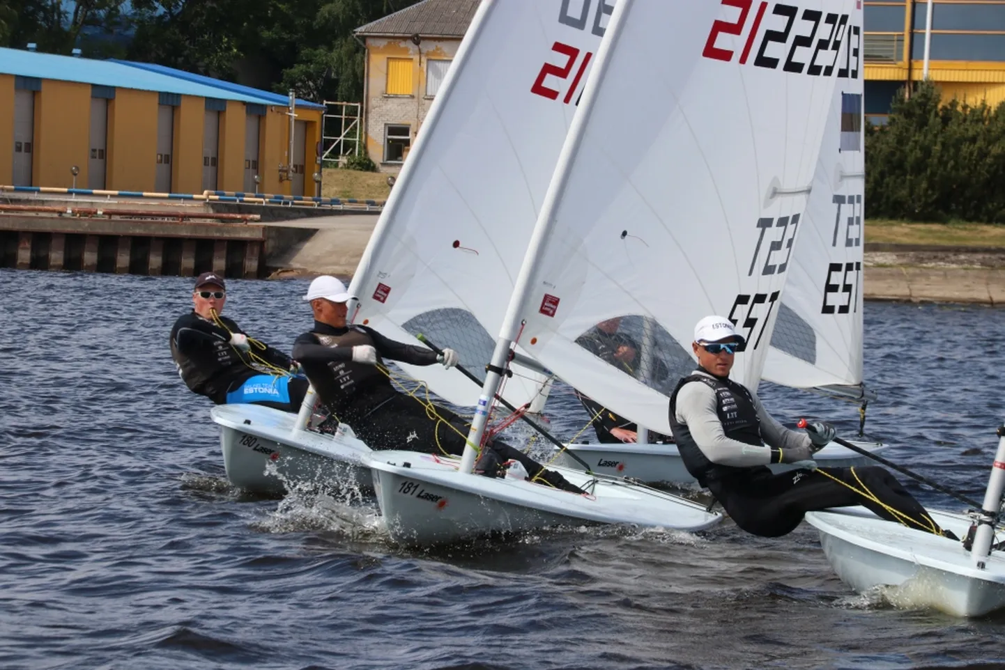 Laser Standard klassi finaalsõidu start 2018. aasta Pärnu Purjetamisnädalal