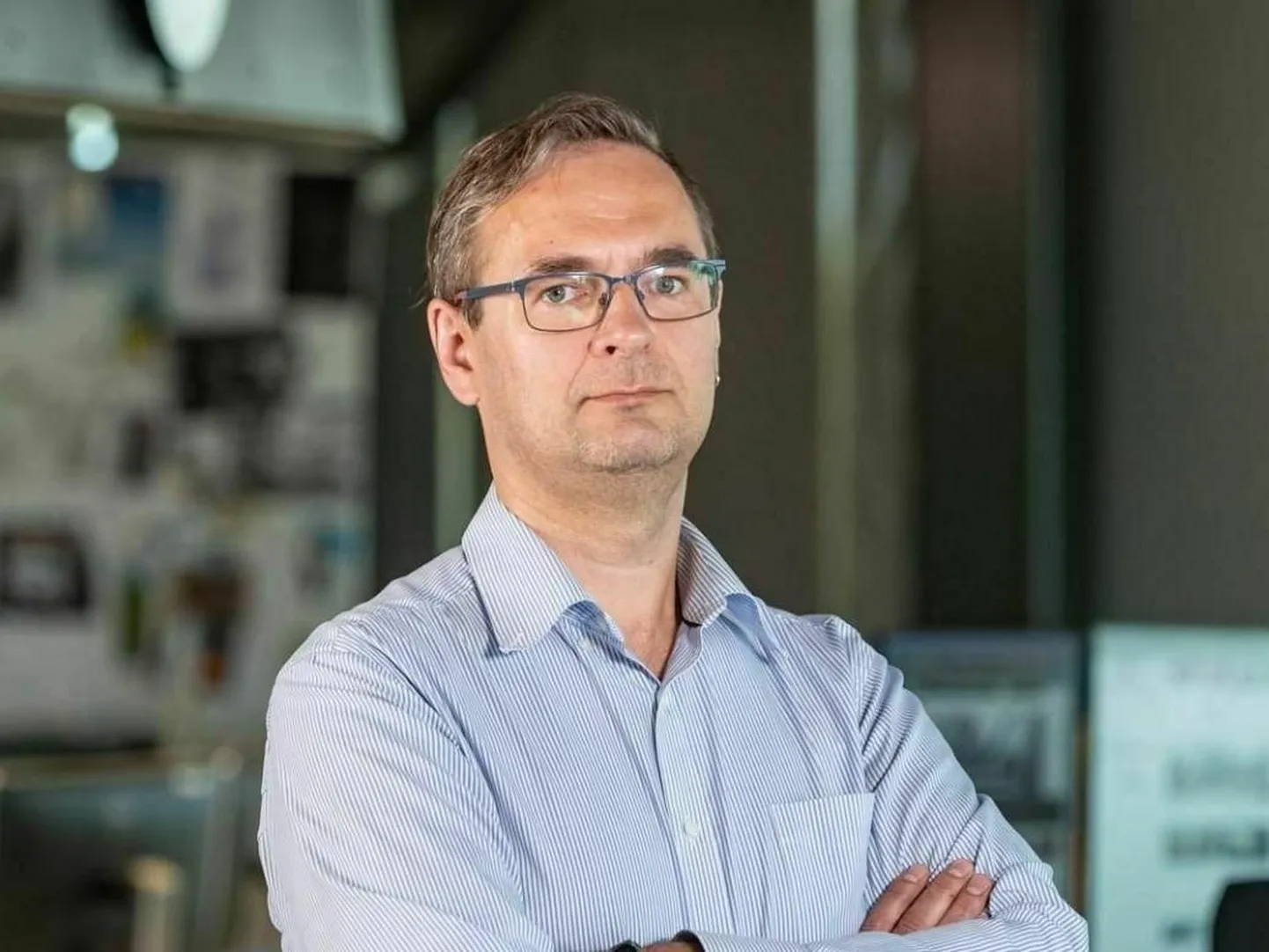 Postimehe eriprojektide toimetaja Aarne Seppel. FOTO: Eero Vabamägi