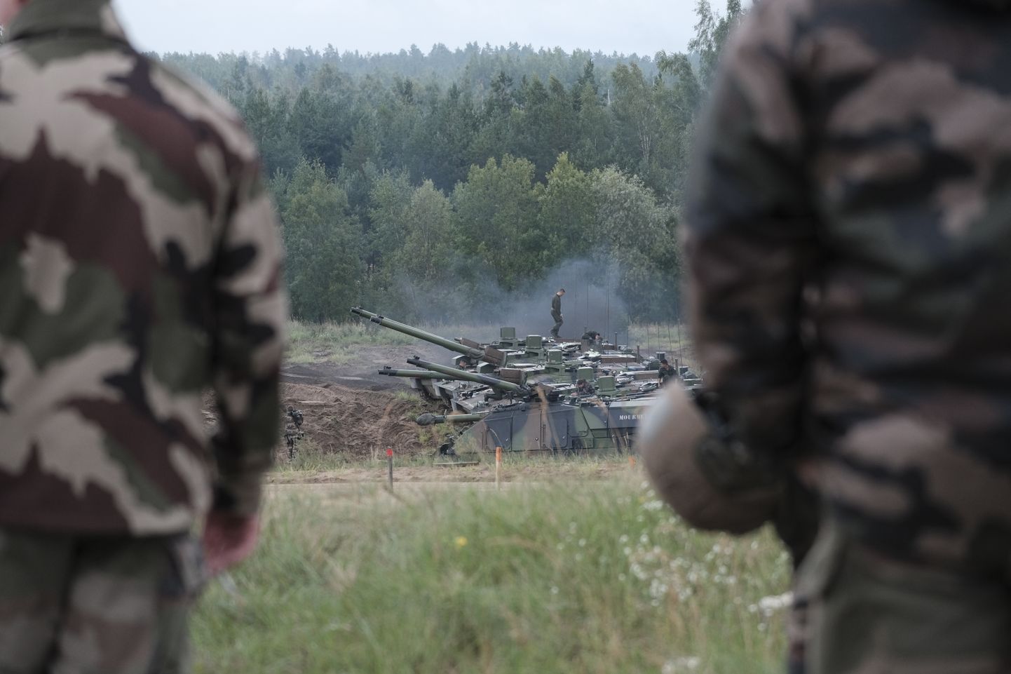 Eestisse paigutatud NATO lahingugruppi kuuluvad Prantsuse sõdurid eelmisel suvel õppusel Lätis. Prantsusmaa on pakkunud end juhtima uut lahingugruppi Rumeenias.
