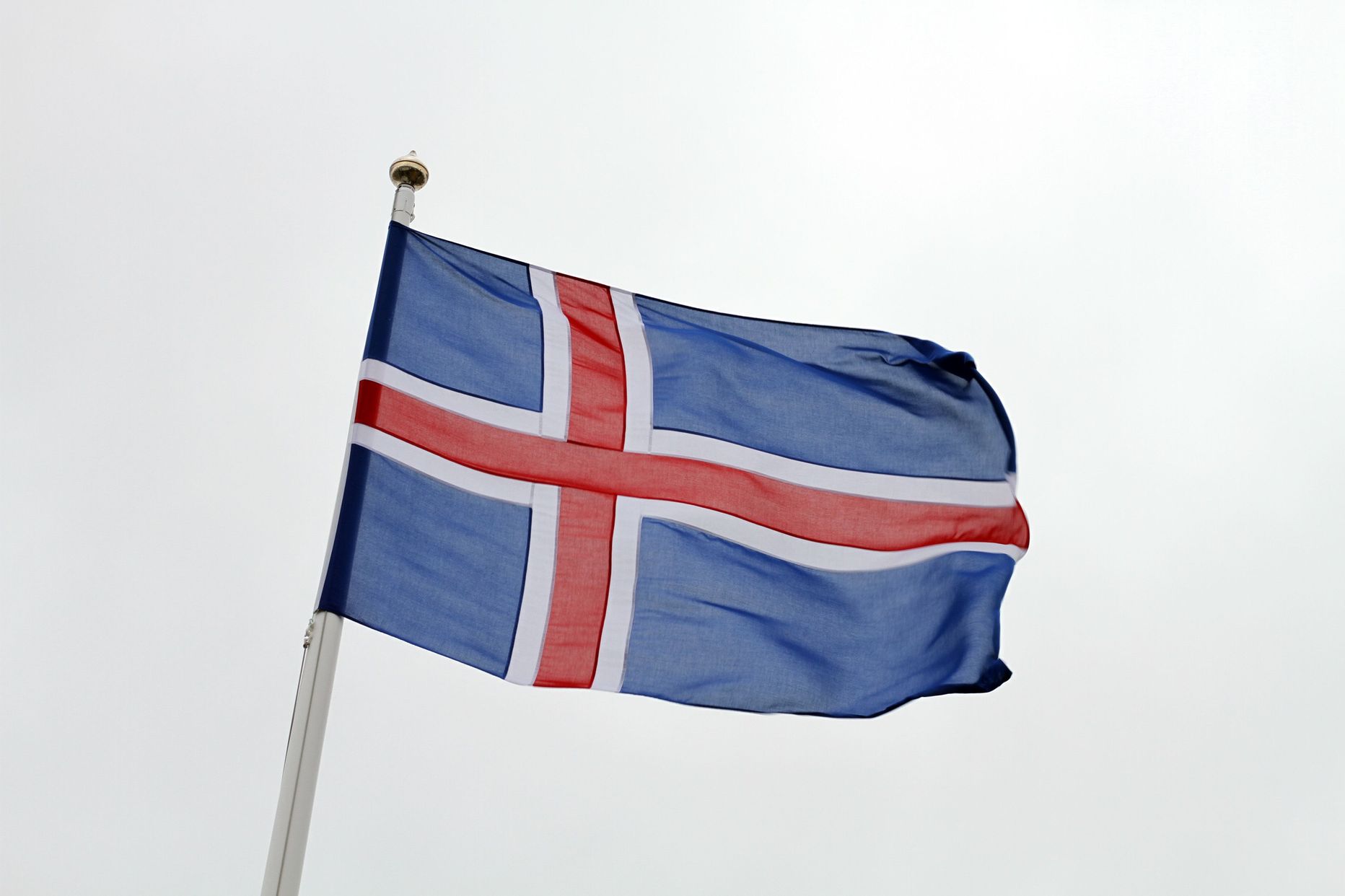 Island avab end pärast majanduskriisi globaalsele turule.