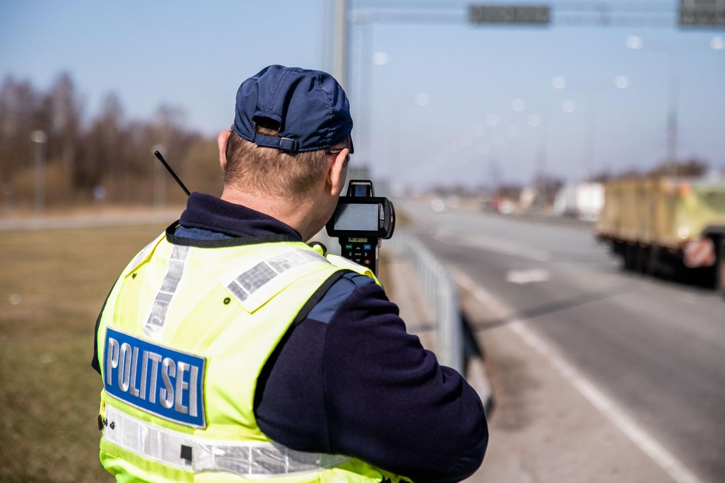 Rakvere politseijaoskond ja Ida prefektuur andsid täna sotsiaalmeedias teada, kus patrullid kavatsevad kiirust mõõta.