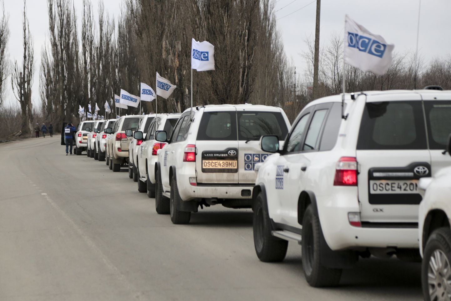 OSCE missiooni autokolonn.