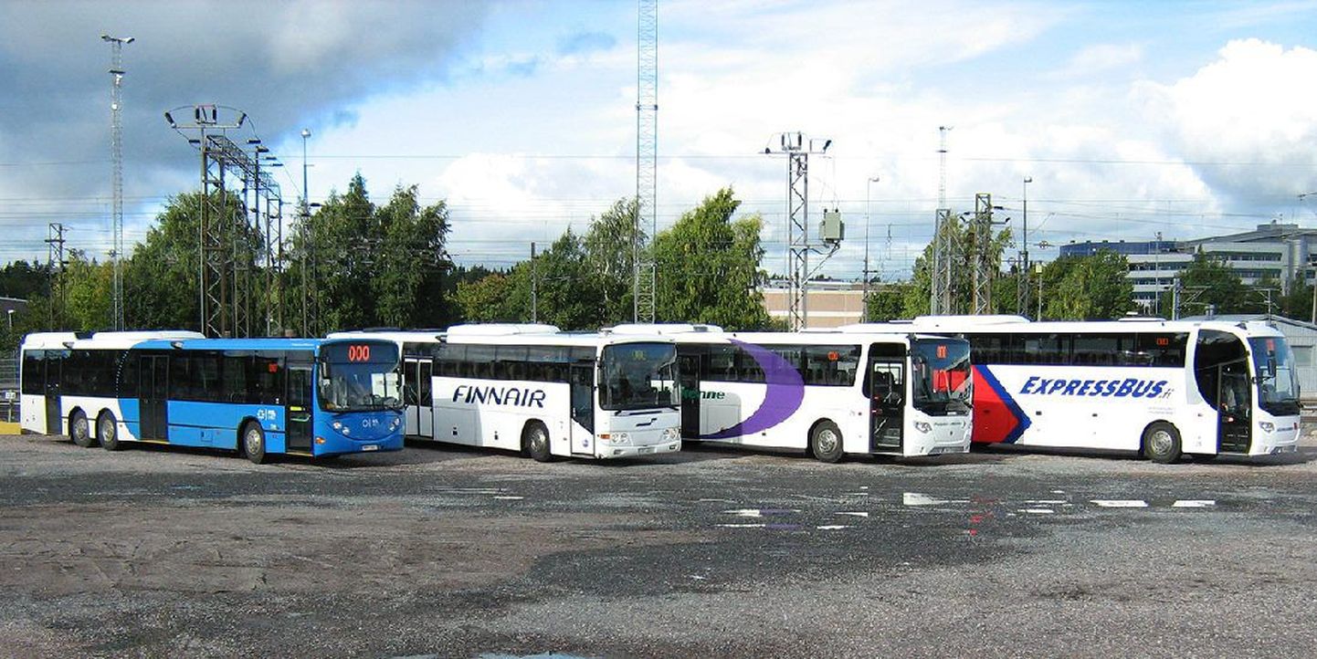 Soome ühe suurima bussifirma Pohjolan Liikenne (PL) bussid. PL oli samuti konkurentsiameti uurimise all.
