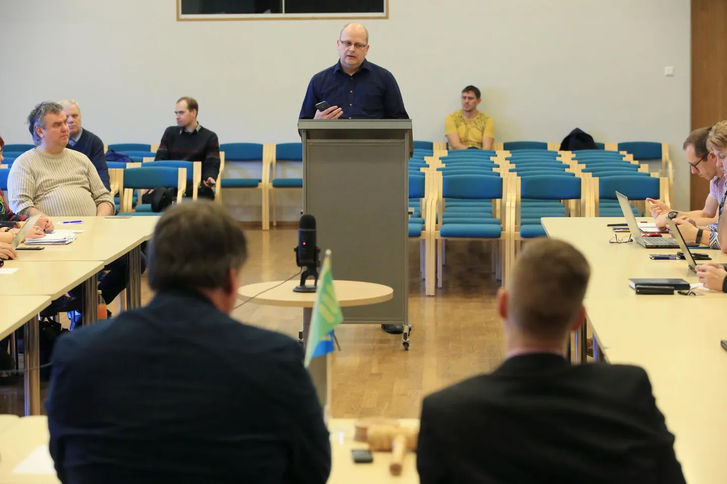 Ettevõtja Raul Lättemägi andis oma tegemistest aru eelmisel neljapäeval aset leidnud Põltsamaa vallavolikogu istungil.