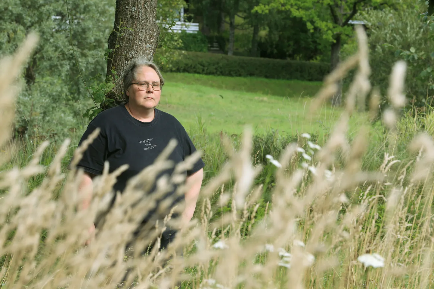 Marju Lepajõe, sõnalise väljendusoskuse kaitsja, ütleb: «Kõik see, mis käib läbi mõtlemise, hinge, kogemuse ja assotsiatsioonide – seda ei asenda pilt ega emotikon.»