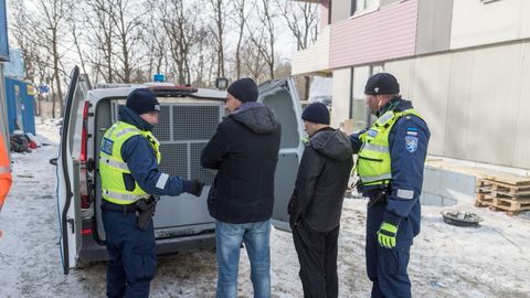 В ходе двух рейдов на юге Эстонии выявлены трое нелегальных рабочих