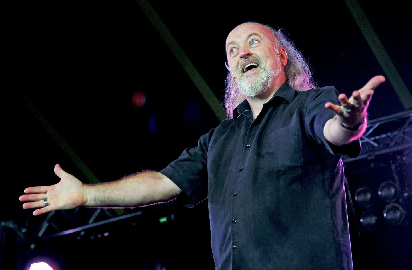Briti tipp-koomik Bill Bailey meenutas temaga Eestis toimunud kurioosset seika