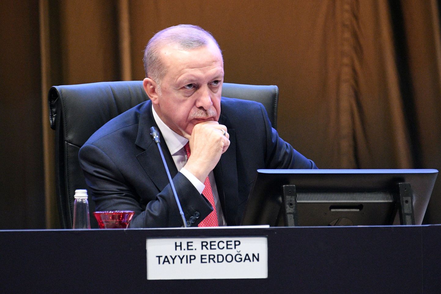 Türgi president Recep Tayyip Erdoğan hoiatas Euroopat uue põgenikevoo eest.