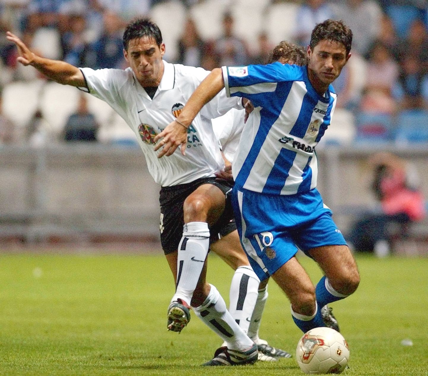 Victor Sanchez (paremal) 2002. aastal Deportivo La Coruna särgis.