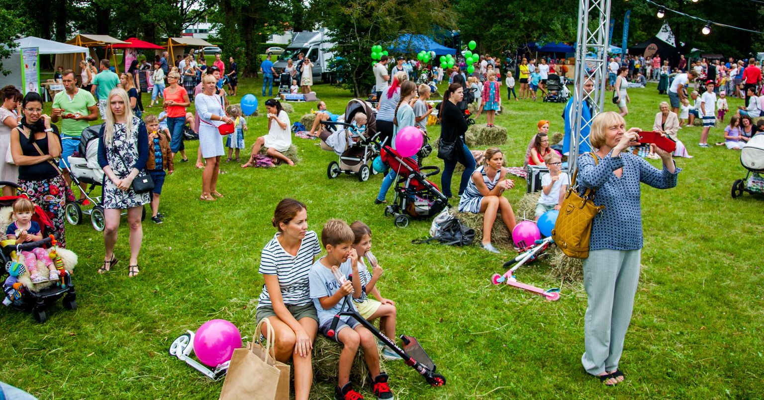 Rõõmsate laste festival tõi Rannaparki sadu lapsi ja peresid