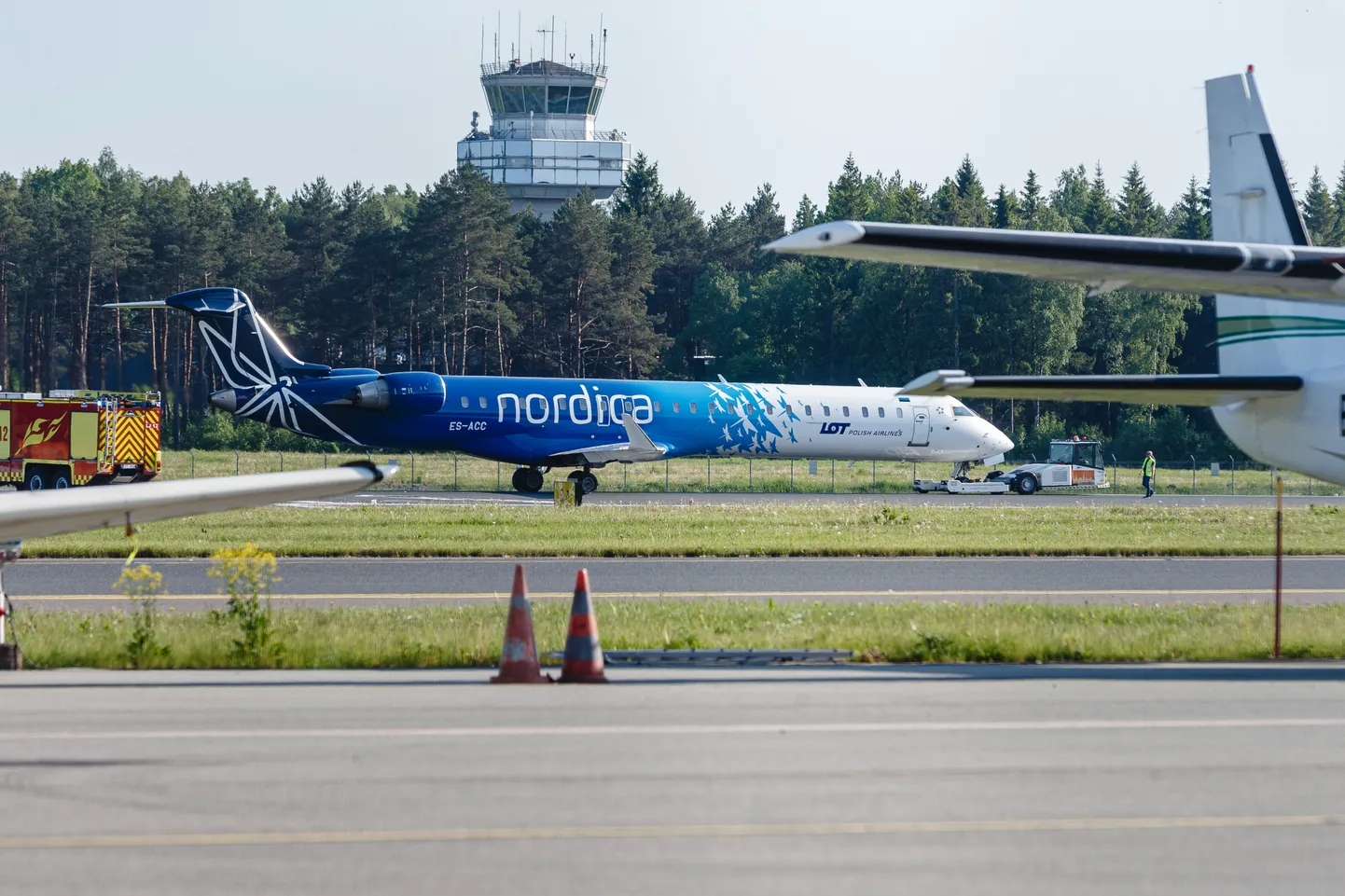 Nordica lennuk Tallinna lennujaamas.