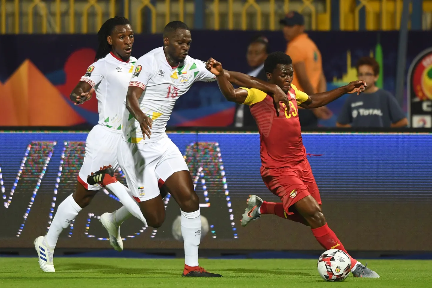 Paide Linnameeskonna mängija Thomas Agyepong (paremal) esindamas Ghana rahvuskoondist 2019. aasta Aafrika rahvustekarikal.