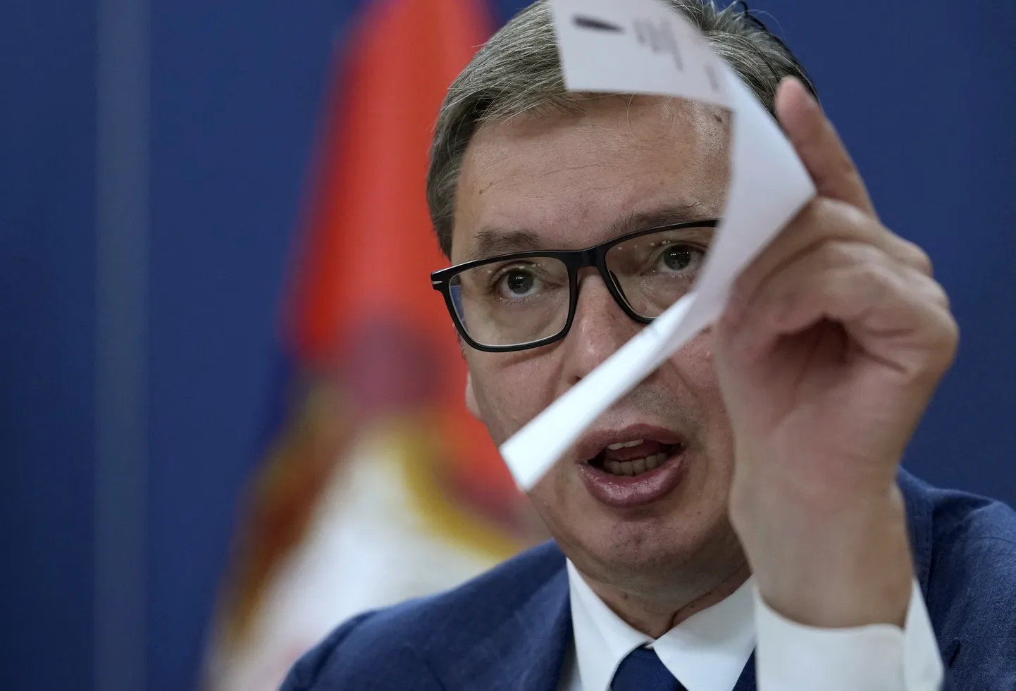 Serbia president Aleksandar Vučić pöördus pealinnas Belgradis rahva poole.