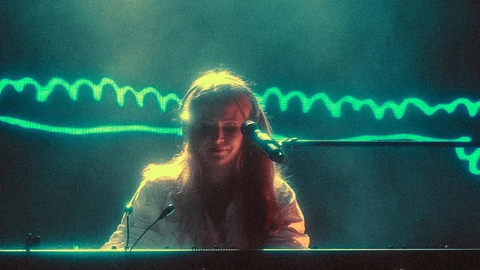 Концерт Монеточки в Риге был временно приостановлен