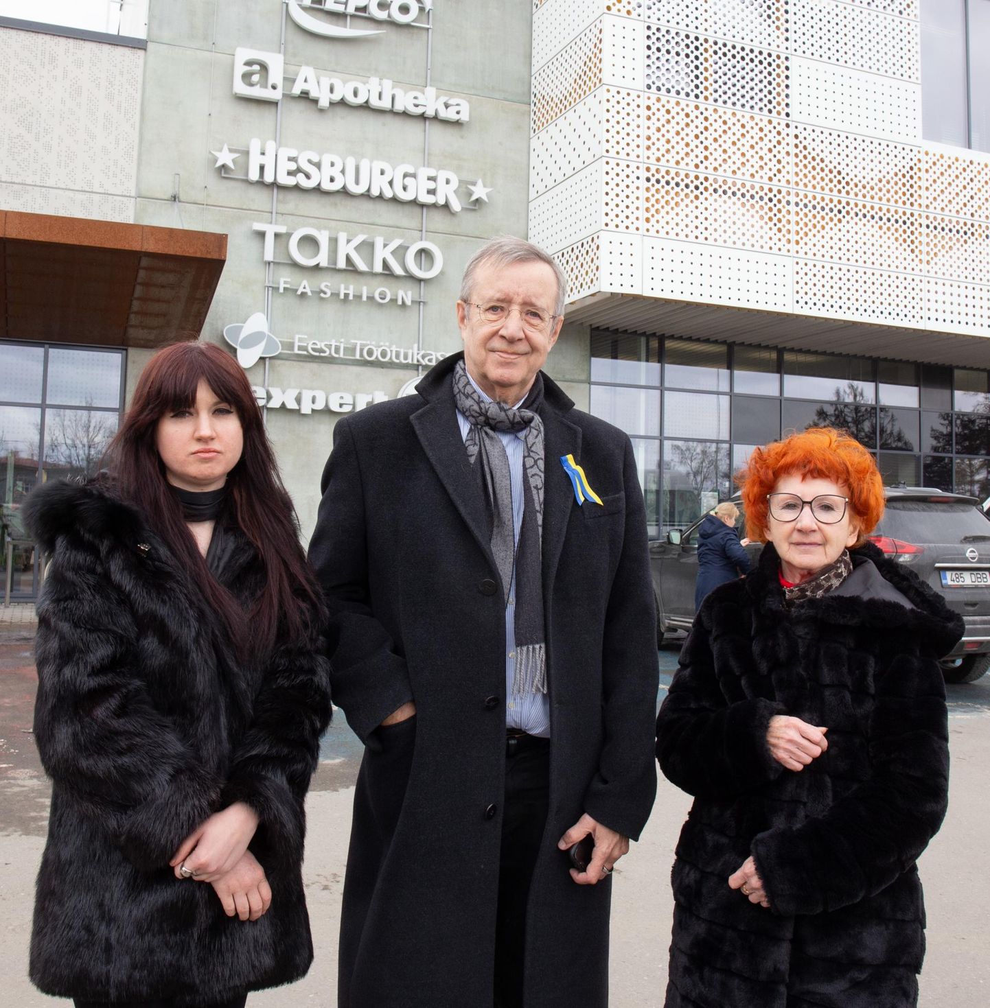 Тоомас Хендрик Ильвес временно приютил у себя двух украинских беженок и помогает им устроить свою жизнь в Эстонии.