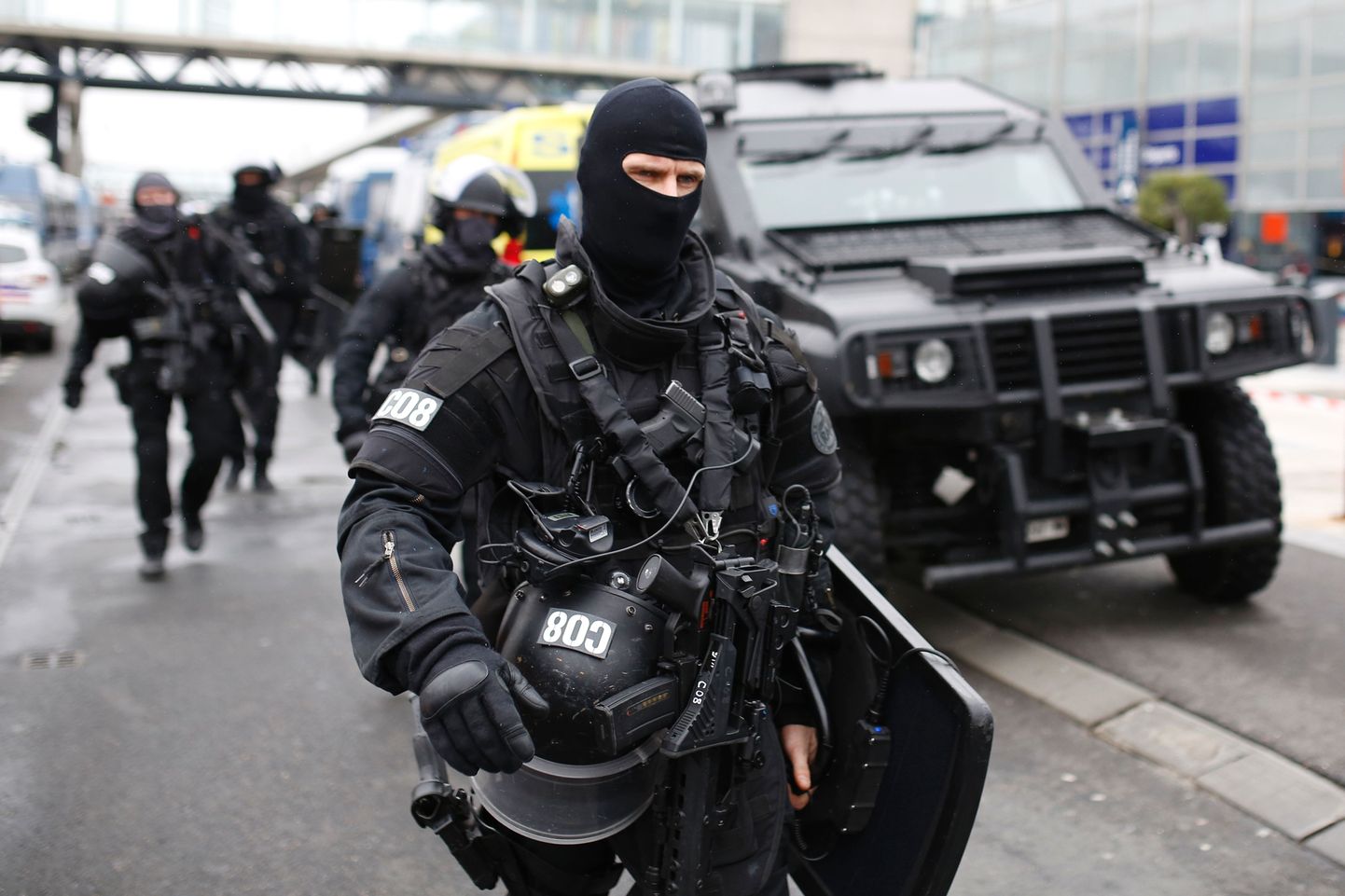 Prantsuse politsei eriüksuslased.