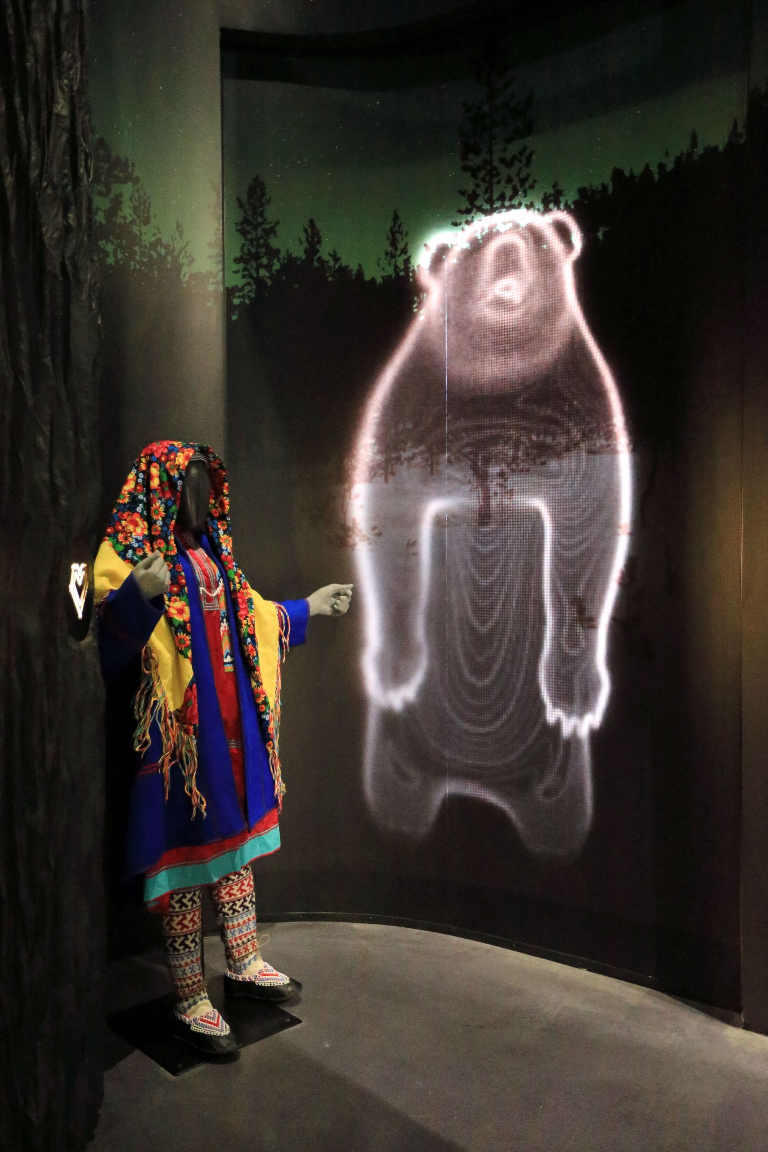 Eesti rahva muuseumis saab näha ka hantide testi, kas pruut peiule sobib. Valiku tegi karu.
