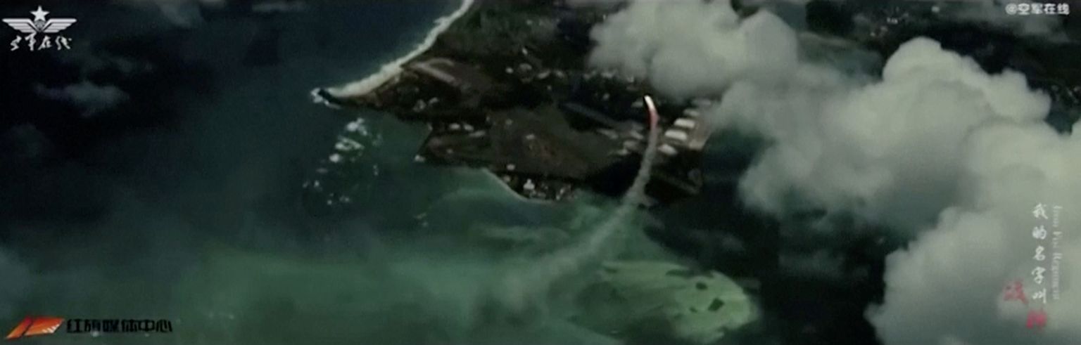 Raketirünnak Hiina õhujõudude propagandavideos.