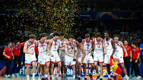 Spānija pieveic Latvijas pāridarītāju un triumfē Eiropas U-18 čempionātā