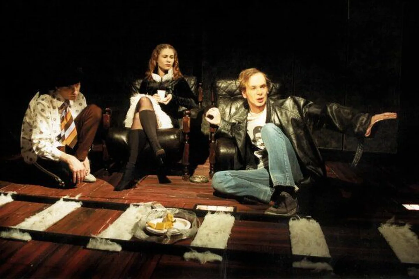 Ugala teatri etendus "Helesinine vagun".